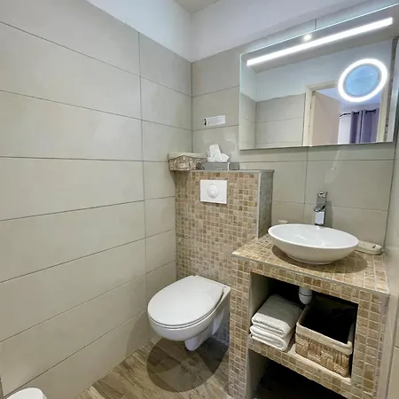 Franceschini فندق جيزنوكسيا