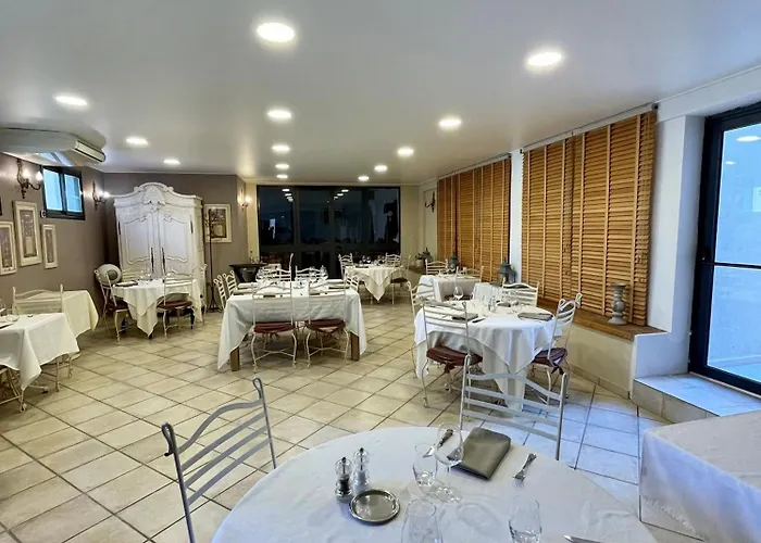 Hotel Franceschini Ghisonaccia