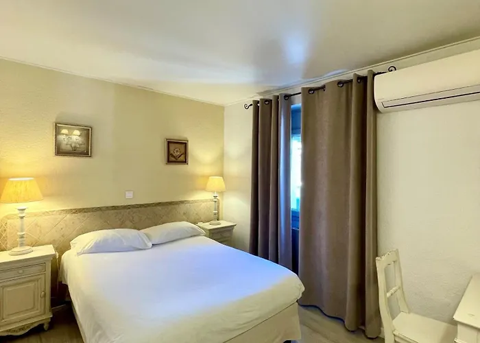 Hotel Franceschini Ghisonaccia