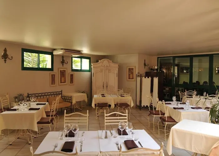 Hotel Franceschini Ghisonaccia